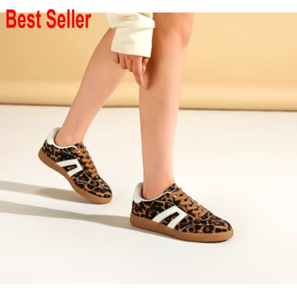Retro Gum Sole Sneakers with Lace Detail, Shock Absorption, Anti-Slip - Picture 6 of 7